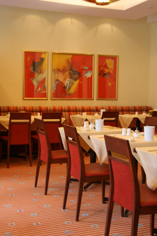 Best Western Hotel Ketterer Stuttgart Buitenkant foto