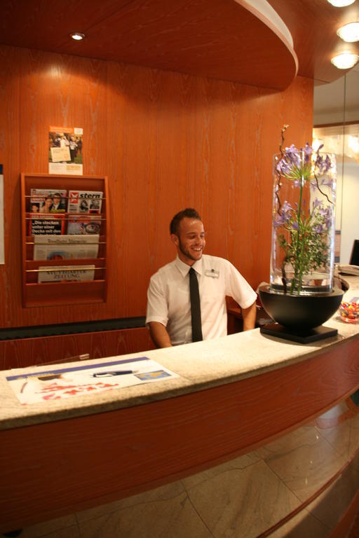 Best Western Hotel Ketterer Stuttgart Buitenkant foto